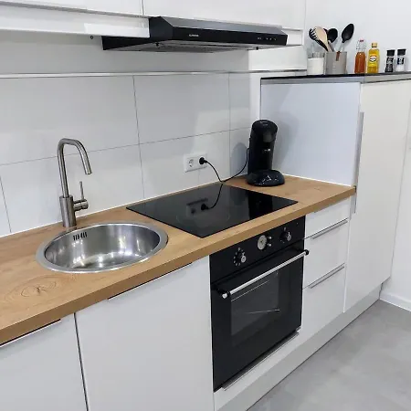 Apartmán Helle, Moderne Wohnung, 2 Schlafzimmer, Naehe Duesseldorf, W-lan Krefeld