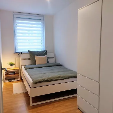 Helle, Moderne Wohnung, 2 Schlafzimmer, Naehe Duesseldorf, W-lan Apartmán *